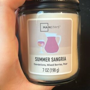 Brand new Main stays candle